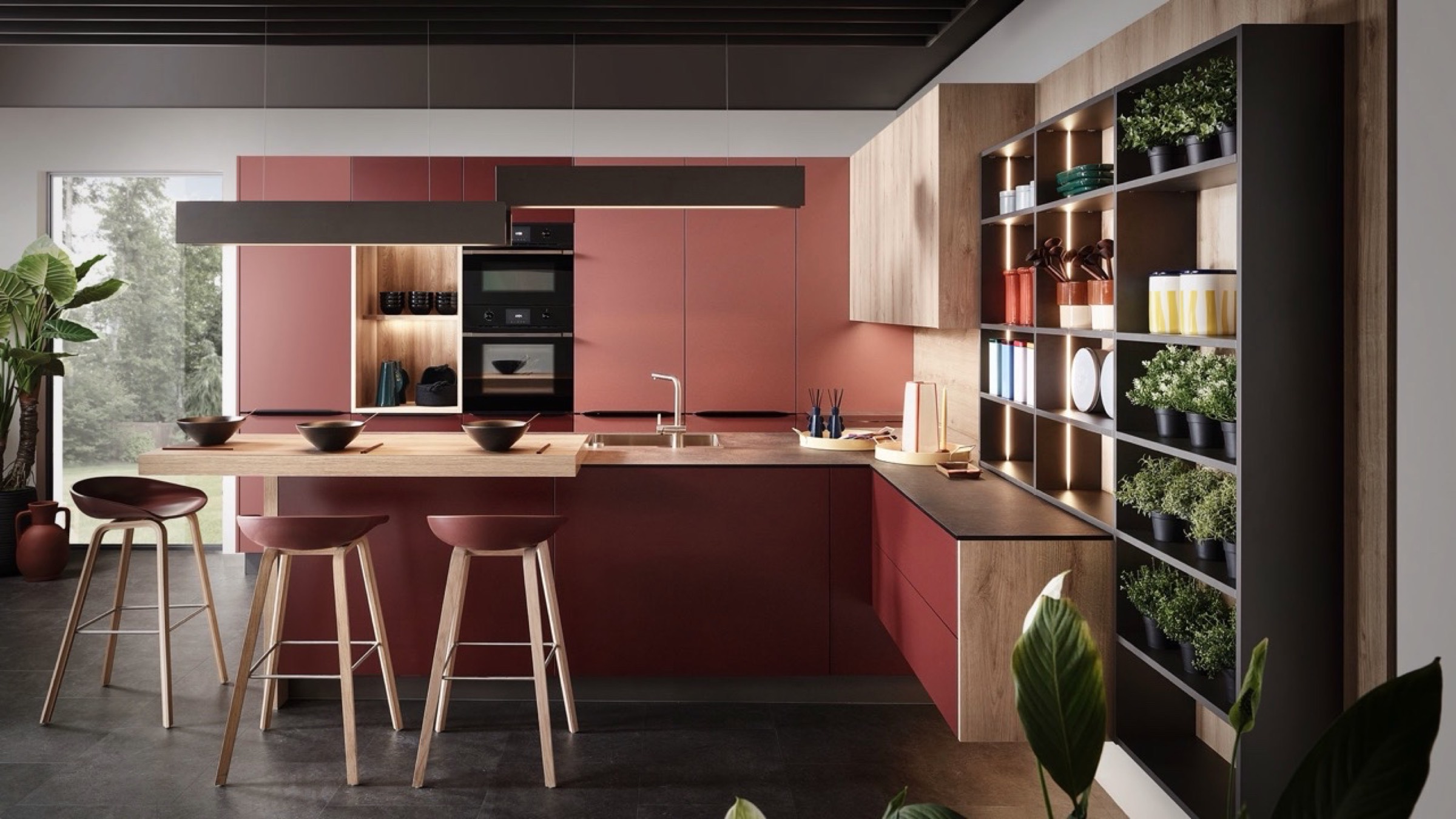 Detail van zwarte lade-indeling met eiken trays